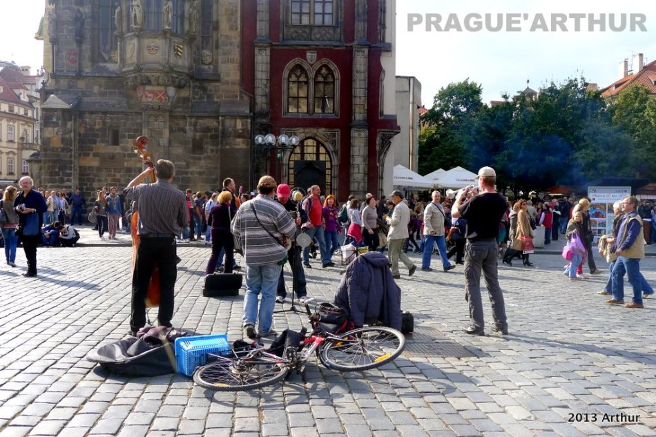 无限臀山三页 文档或内容的无限篇幅