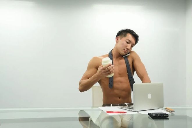 历史今天发生的事 主页面以当天日期为核心