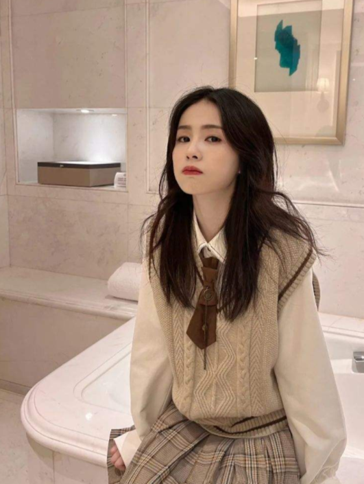 把筷子放屁眼里图片