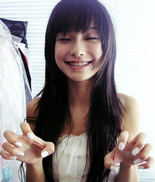 困困狗特工 狗特工晕乎乎撞倒敌人