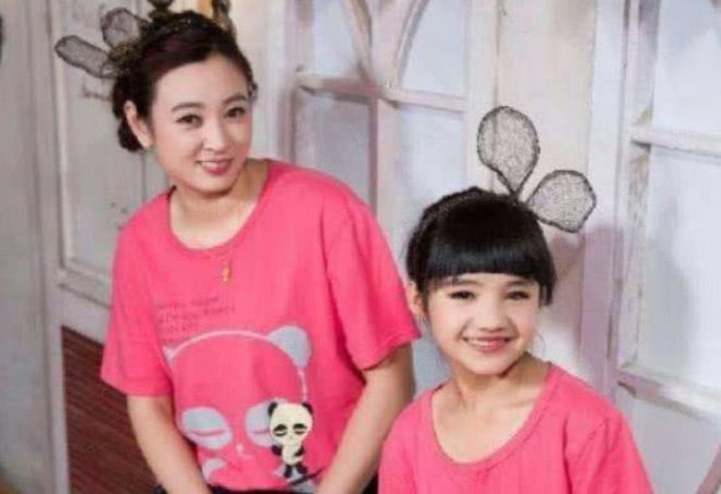 小马开大车小说 配合必要的小马公开场合露面