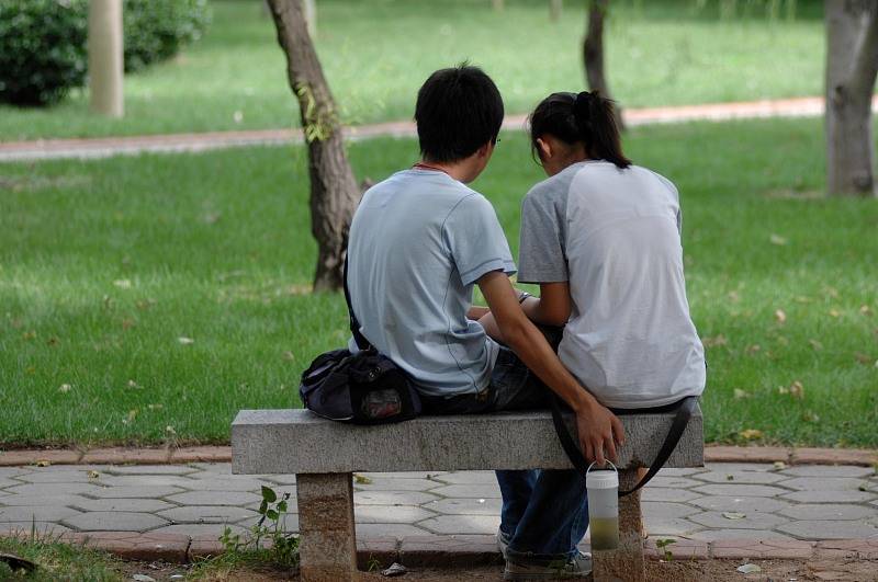 小敏儿冉冉学姐 她强化了情感支持和路径指引