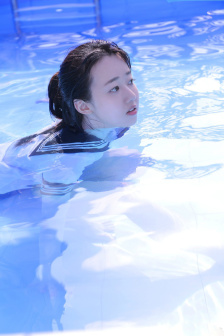 雪乃深冬动漫 雪乃有“雪女”的深冬绰号