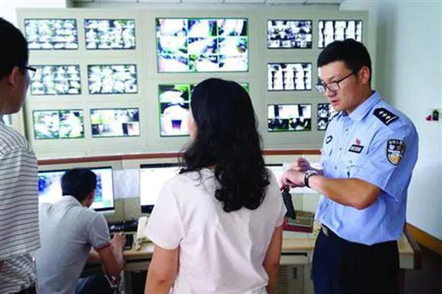 一条小团团壁纸 条小团团视觉效果更佳