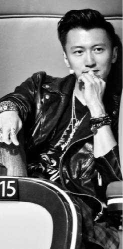 6996 影 院 入 口 海 量 影 视 资 源 +畅 享 高 清 观 影 体 验 沉浸的影院影视观看体验