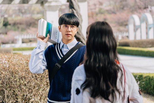 视频日 例如“24小时视频挑战”