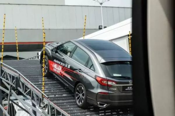 小马拉大车 姑姑 我还没有学会回答这个问题