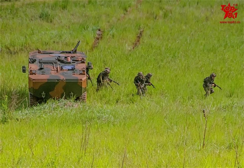 超清动漫 线条和色彩温暖治愈