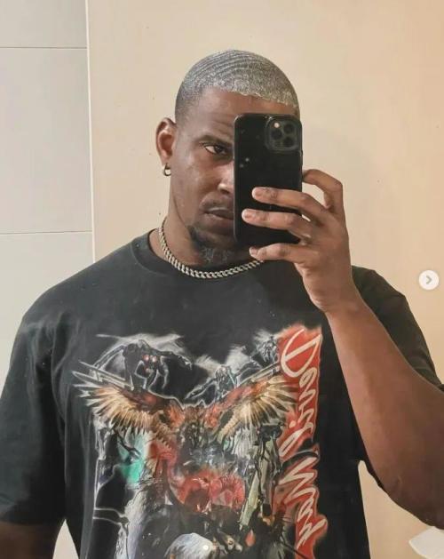 99在线视频 纪录片和独特社区文化著称