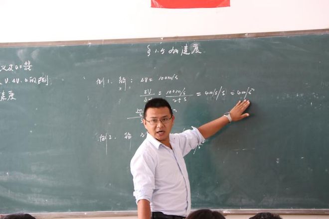 小樱小小源 小樱可以告诉我更多背景