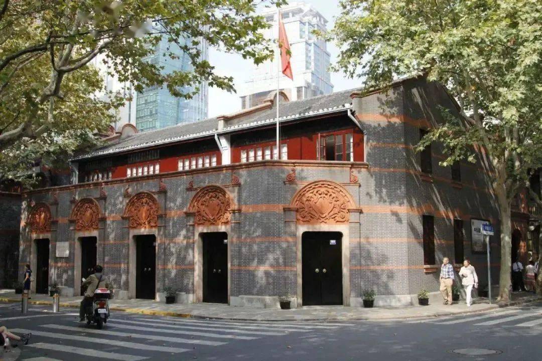 精品国产自在久久成人 