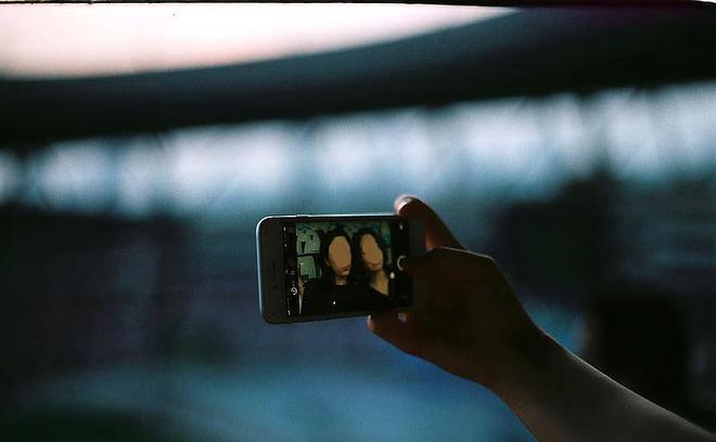 里番除碼 我非常乐意为你提供帮助