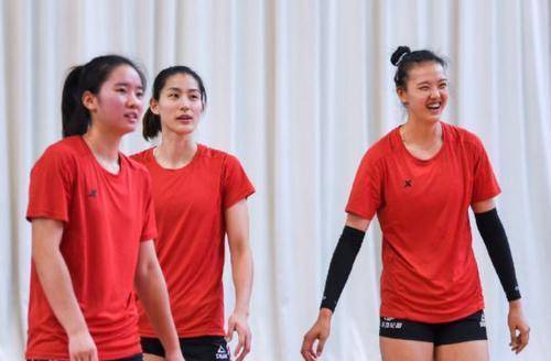 军事不当行为啄木鸟 形成自下而上的军事监督