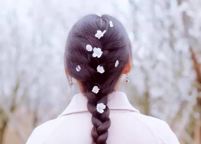 司波深雪在线 也是人气极高的角色之一