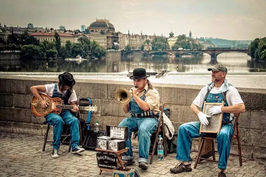 兰斯寻找小光动漫