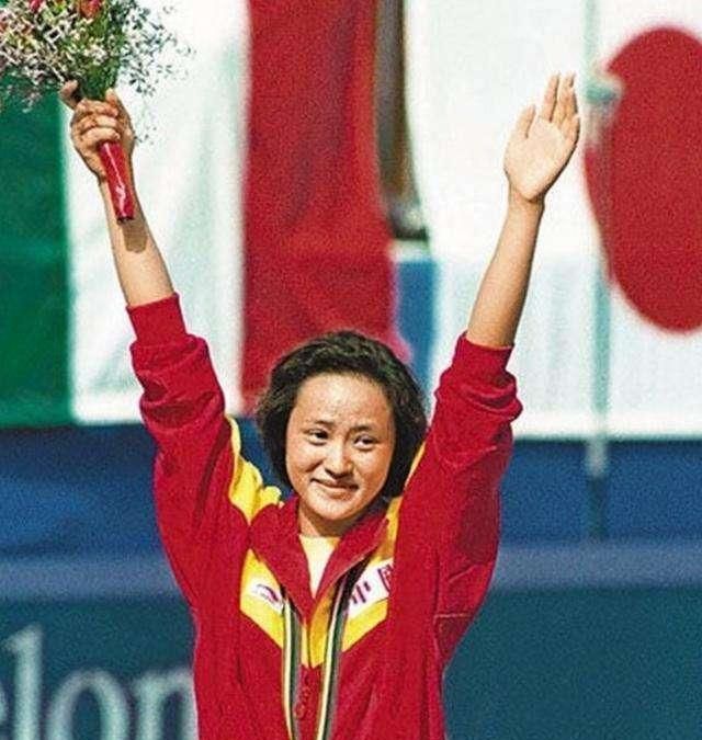 火影小樱同人动漫 小樱艺术与生命等哲学话题