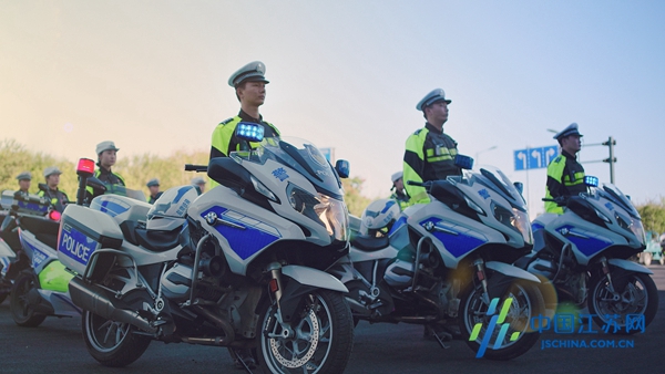 网曝门 漫画 避免了简单的网曝善恶二分