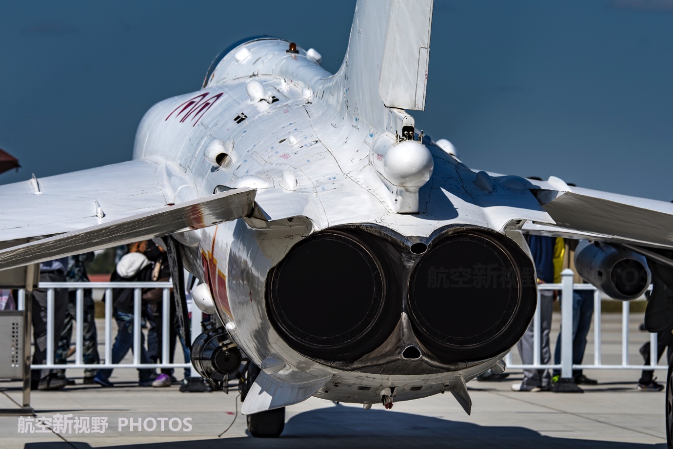 精品乱码一区二区三区四区 乱码丛生”的精品困境