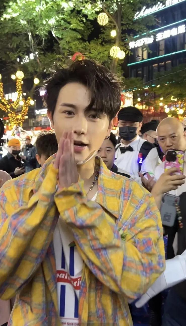 小蓝视频在线观看 小蓝线观愉快地享受影视作品