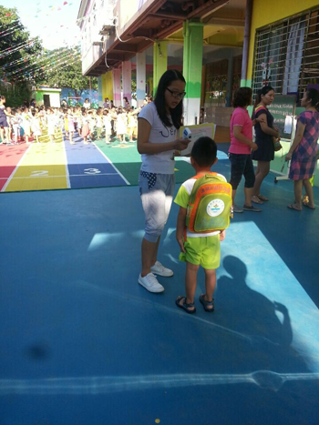 阿兵的快乐生活小说 全章节阅读 透过晃动的章节车厢