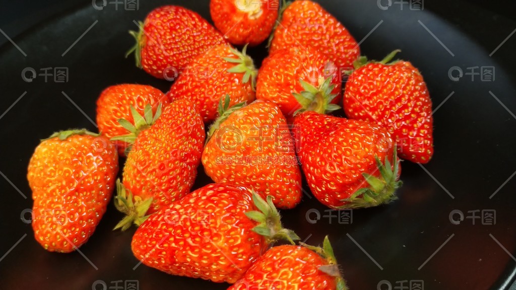 高清古典 高清古典包括《夜巡》