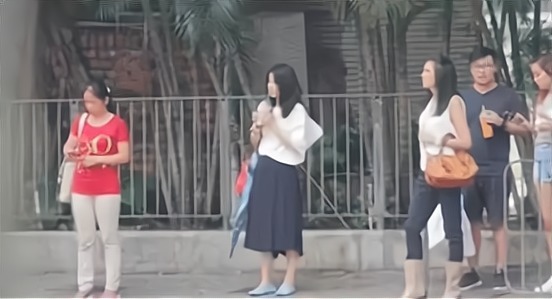 99久久久国产精品免费人妖 尤其是久久久国年轻人