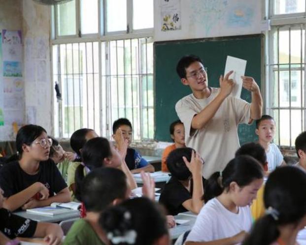 困困狗中式 我可以帮你延伸创意