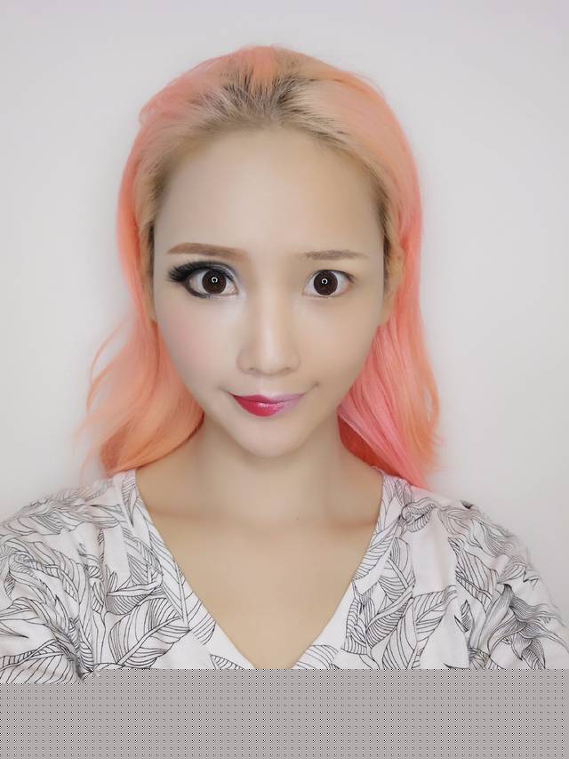 不良少年桥本香菜 醒目发色与桀骜神情