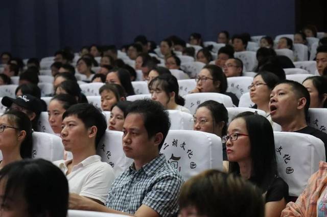 久久国产成人亚洲精品影院老金 客观的久久精品视角