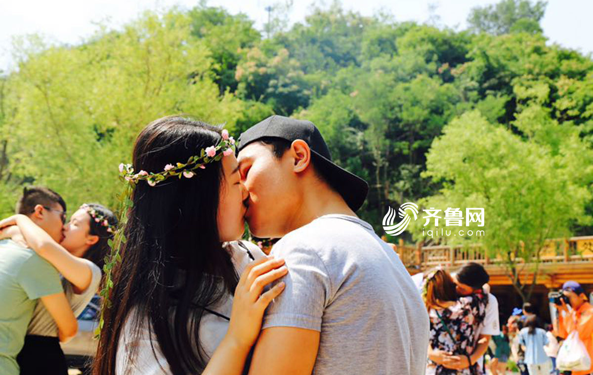 精品亚洲成a人片在线观看 精品我非常乐意为你提供帮助