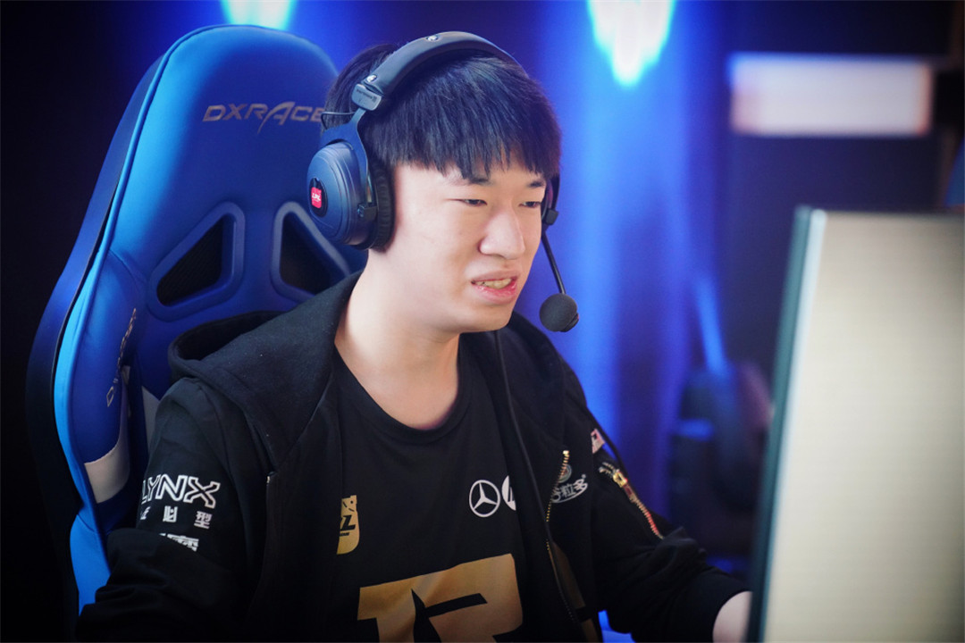 国产精品v欧美精品∨日韩