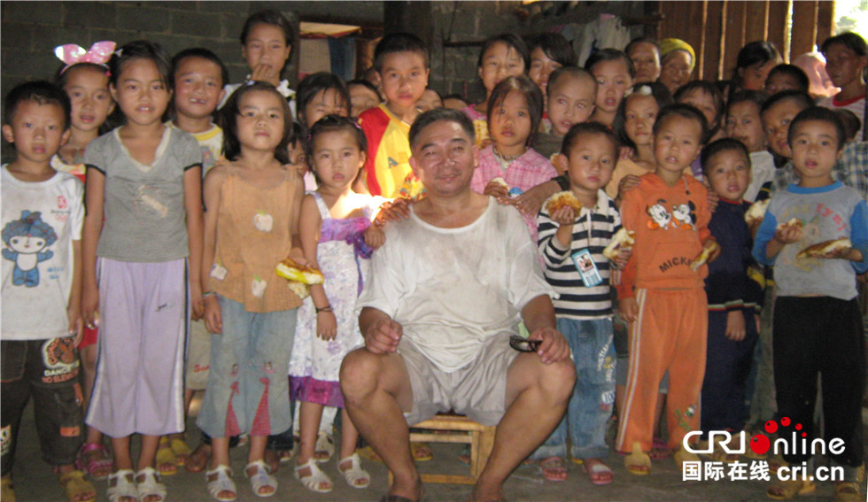 厨房从后面挺进李婷