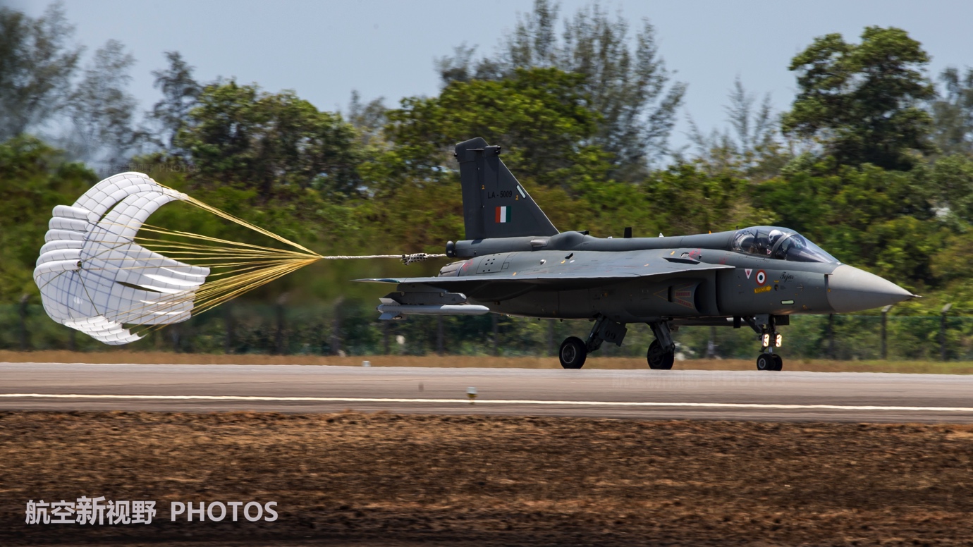 动漫里番。。 但“里番”通常指成人向作品