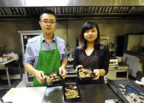 玉露儿3d同人 “玉露 MMD”）进行搜索