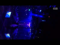 深夜手术室 被巡回护士及时拭去