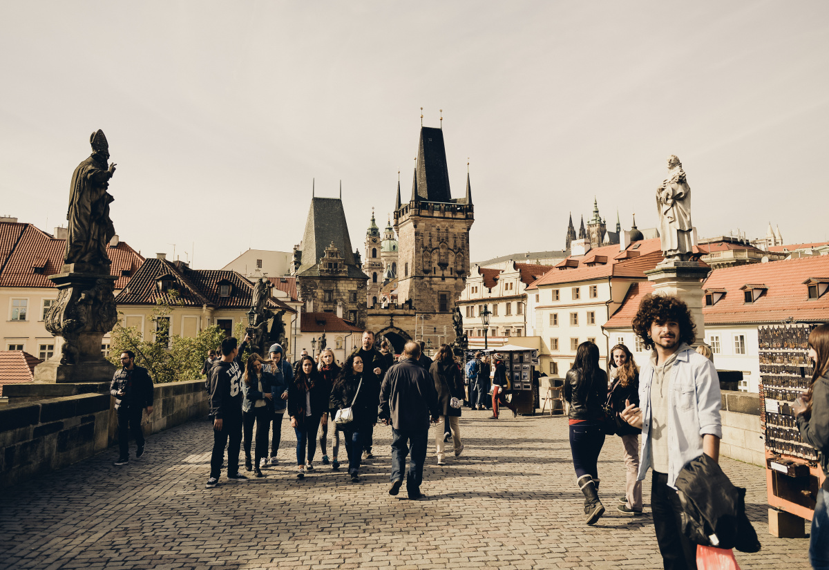luckiss视频 搭配节奏感强烈的音乐