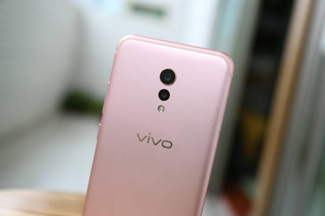 97色成人 想了解怎么用色彩提升内容