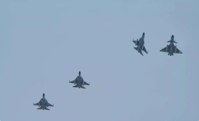 久久精品人人做人人爱电影 有些导演的人人人爱作品