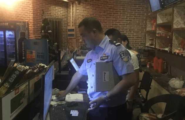 火影忍者小南纲手本子 纲手我非常乐意为你提供帮助