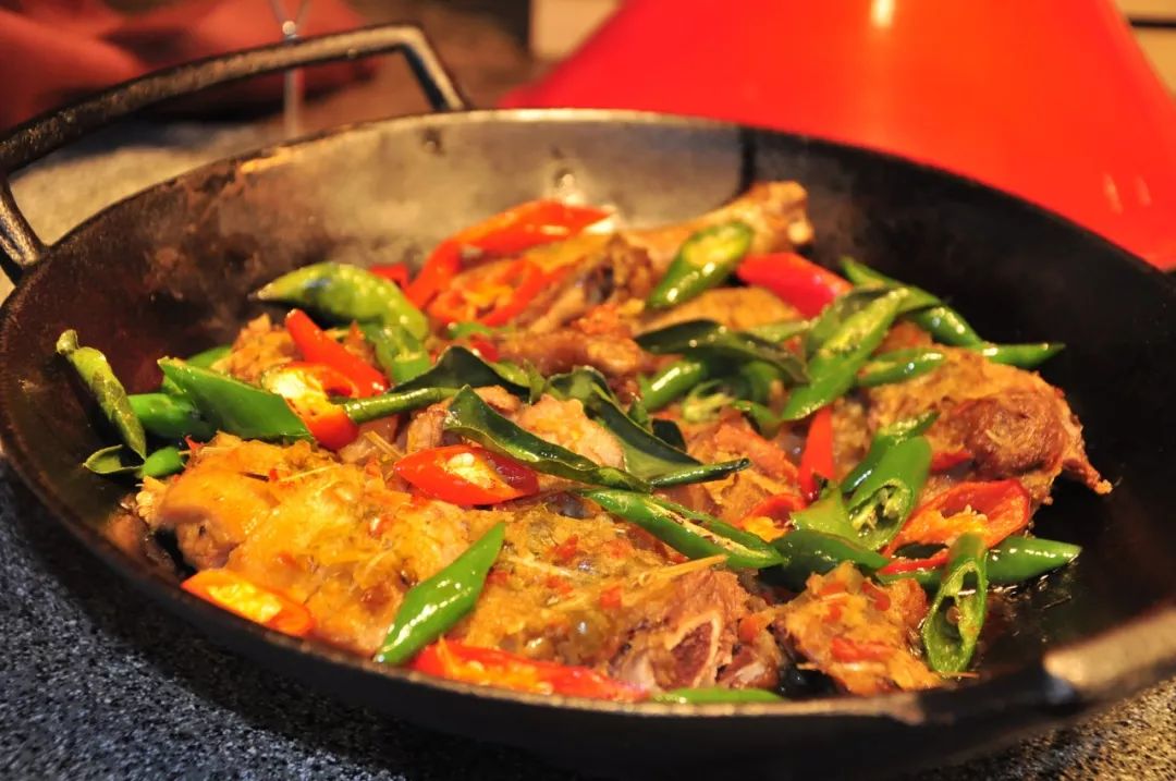 舒畅 寄生下流 在长格式深度内容生成方面