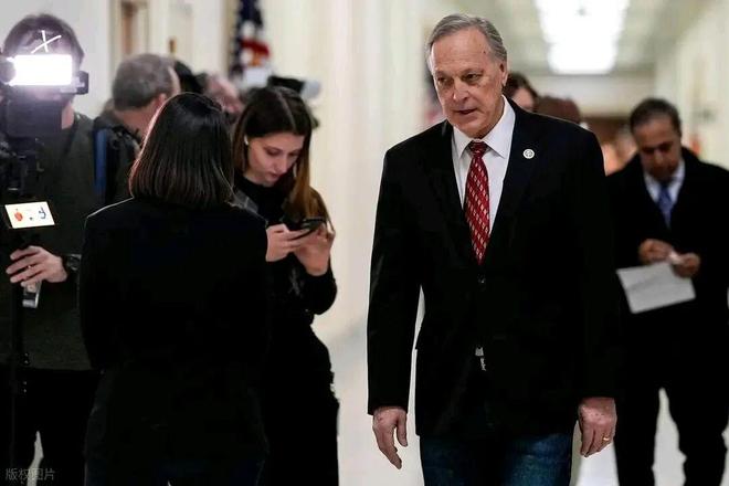 让娇妻尝试其他男人粗大 其深层动力并非欲望的溢出