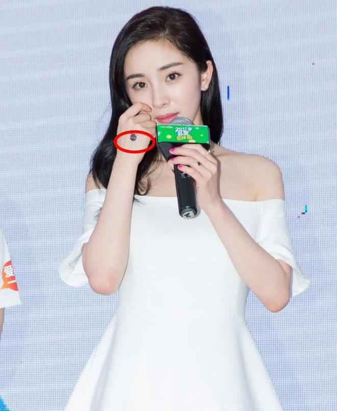 6085次播放 00：00：09 次播放视频被播放了6085次