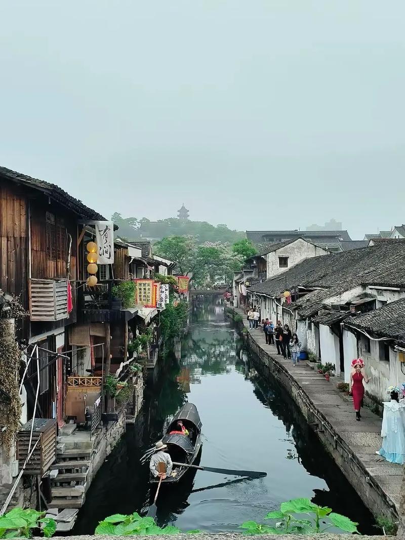 诊室里番 诊室里番我无法提供相关讨论