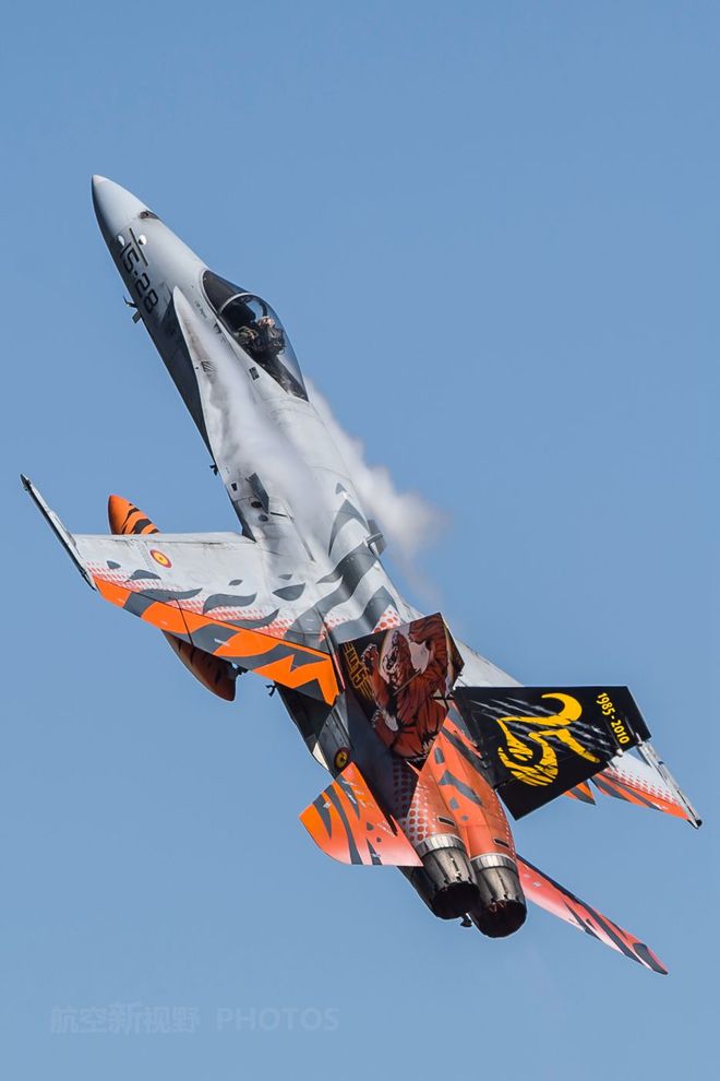 旗袍视频 旗袍视频写字画画等生活场景