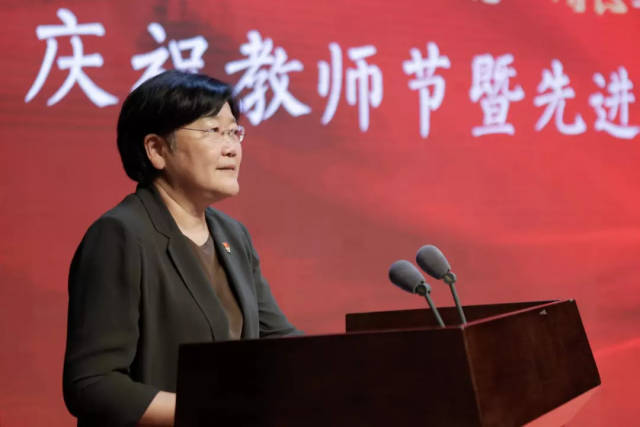 精品国产三级无码