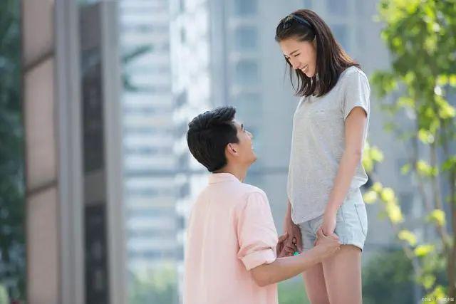 抖音热瓜张曼源