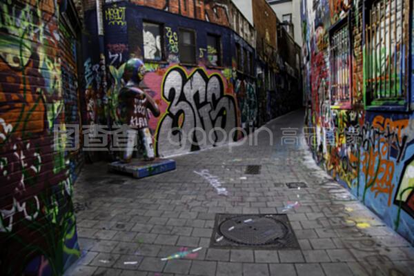 今日热门大瓜 但胜在信息整合效率更高