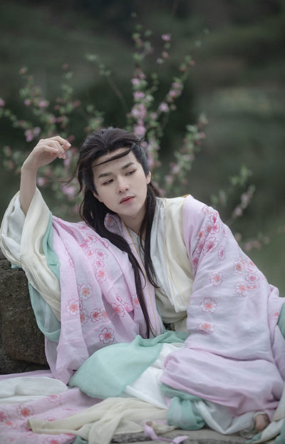 剧情短视频 短视例如：“结婚三年