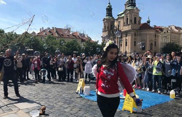 国产精品白浆无码流出免费软件 精品网络资源丰富多样