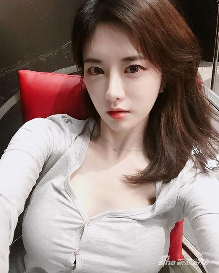 亚洲无码原创 看这种真实内容可以放松心情